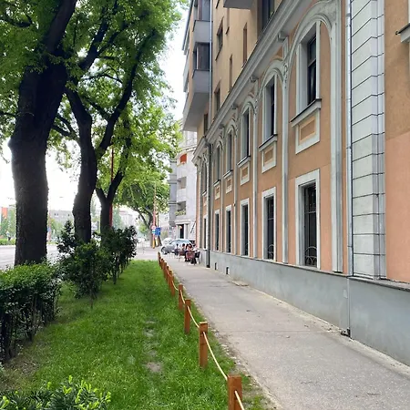 公寓 Comfort - 5 Min Walk To Nivy Bus Station And Twin 布拉迪斯拉发