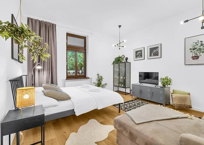 Comfort - 5 Min Walk To Nivy Bus Station And Twin