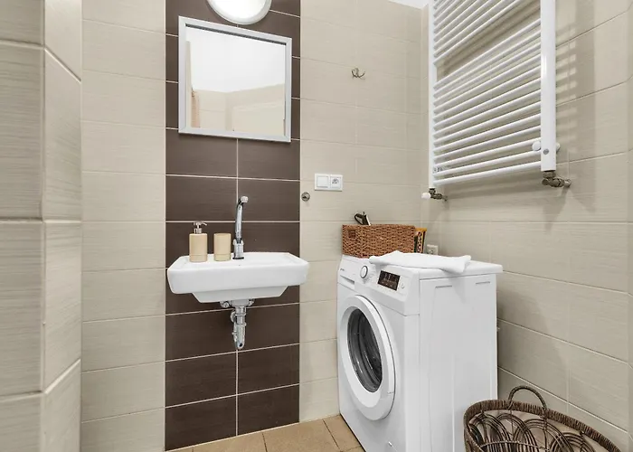 Comfort - 5 Min Walk To Nivy Bus Station And Twin Daire Bratislava