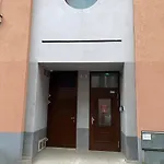 Apartment Comfort - 5 Min Walk To Nivy Bus Station And Twin Bratislava