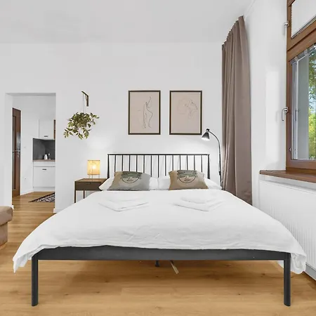 Comfort - 5 Min Walk To Nivy Bus Station And Twin Apartment *