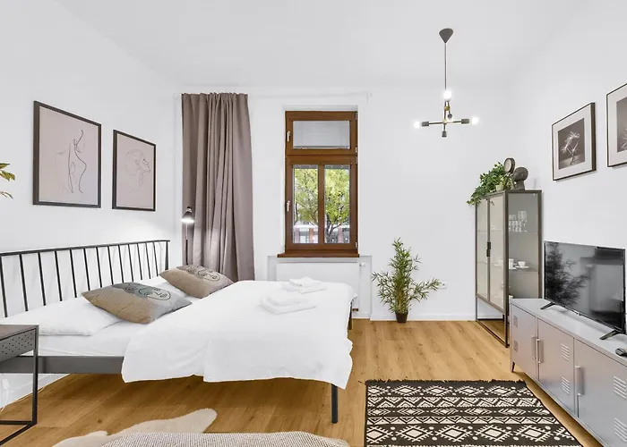 Comfort - 5 Min Walk To Nivy Bus Station And Twin Апартаменты *