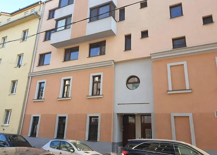 Comfort - 5 Min Walk To Nivy Bus Station And Twin Братислава